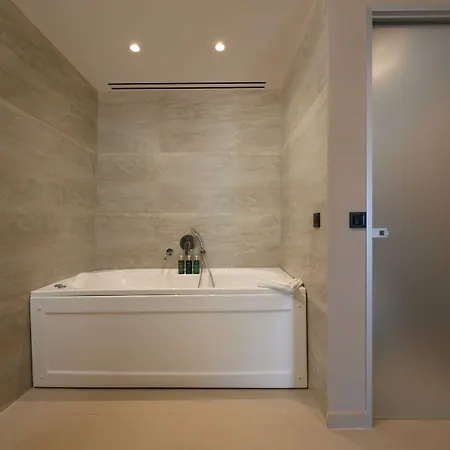 Restia (adults Only) 5*