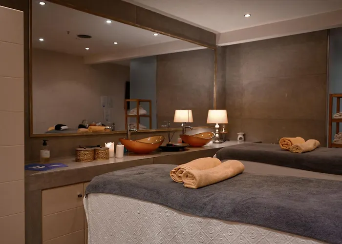 מלון Restia (adults Only) 5*